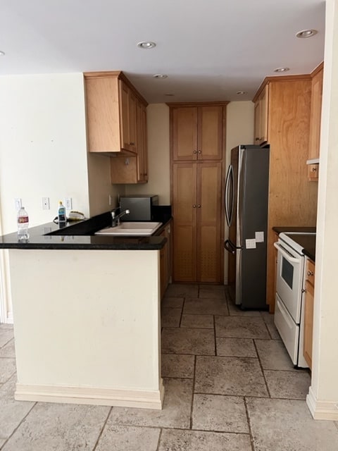 Kitchen - 7740 Redlands St Unit G1084