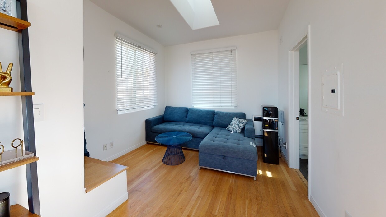 3D Tour - 29 Navy Creative Lofts