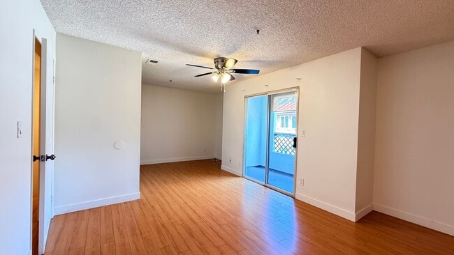 Photo - 1500 Abbot Ave