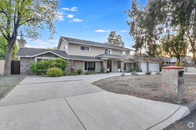 Building Photo - 1574 La Jolla Dr Rental