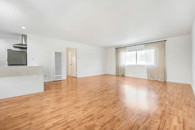 Photo - 1449 Princeton St Unit 6