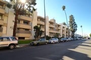 Photo - 5th Street Apartments- Luxurious Bedrooms ...