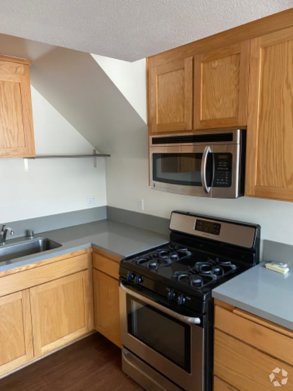 Building Photo - 3627 Dunn Dr Rental