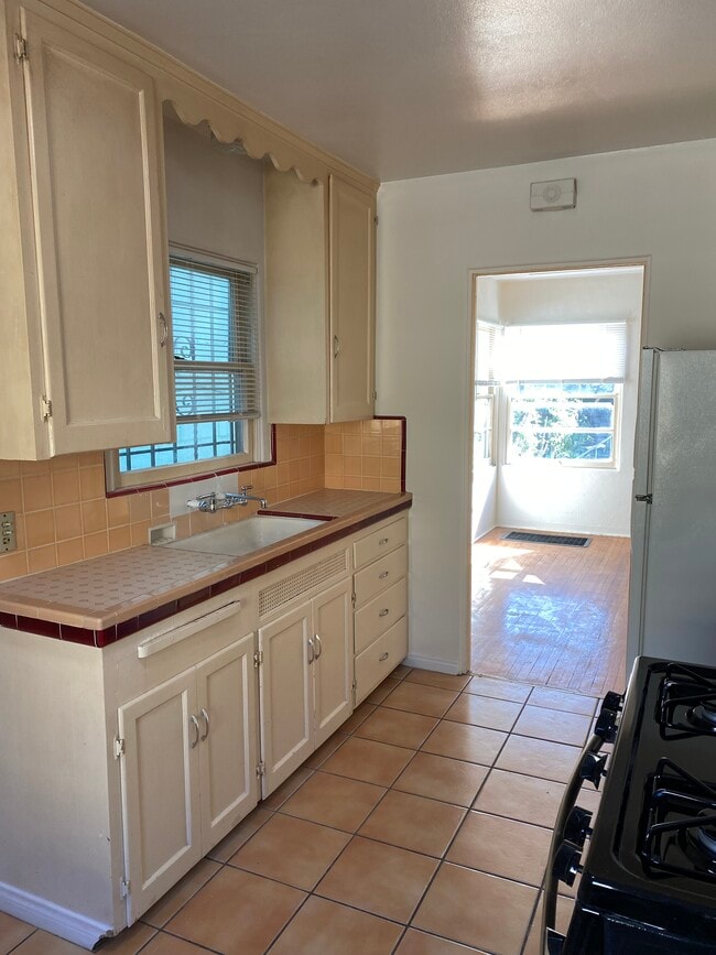 Photo - 2566 1/2 B Street