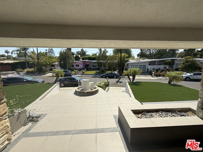 Photo - 5714 El Canon Ave