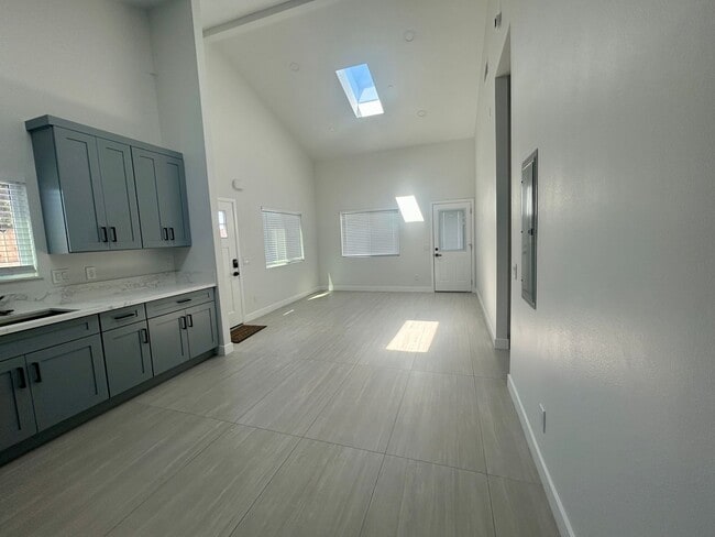Photo - Beautiful Newly Built 2bed/2bath ADU