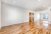 Photo - 807 5th St Unit 10