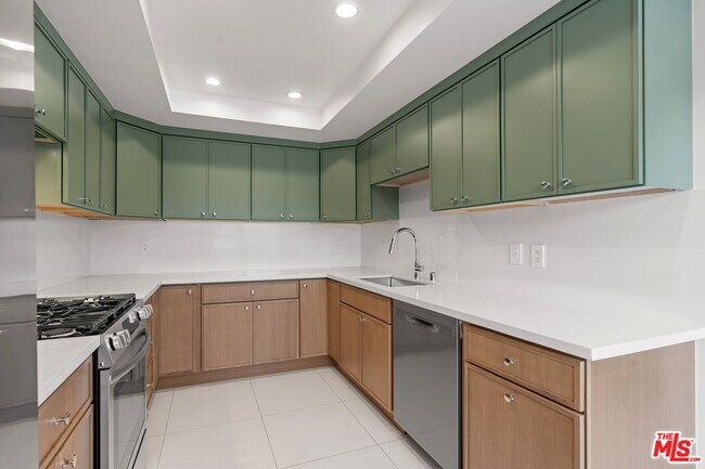 Photo - 2541 Stoner Ave Unit 3