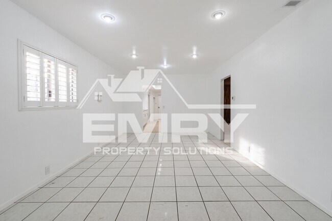 Photo - 6221 Fishburn Ave Unit 1