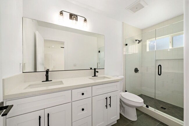 Photo - 4723 Albury Ave Unit 4725-01