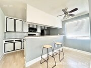 Photo - 7045 Woodley Ave Unit 212