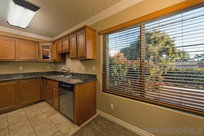 Photo - 1450 Iris Ave Unit 38