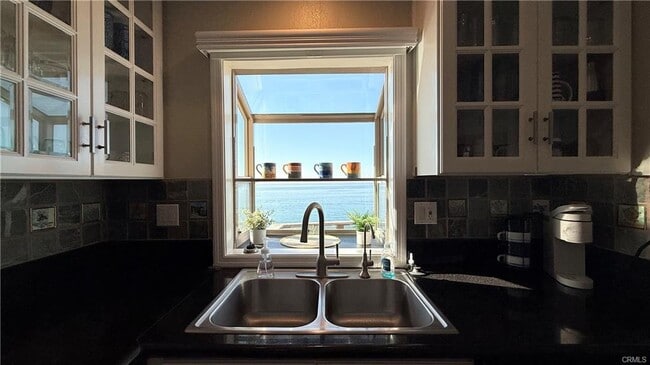 Building Photo - 268 Avenida Montalvo Unit 3