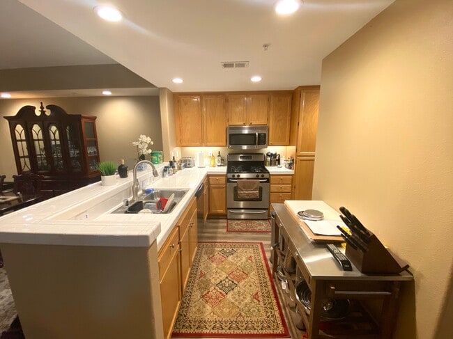 Photo - 1875 Baudouin Pl