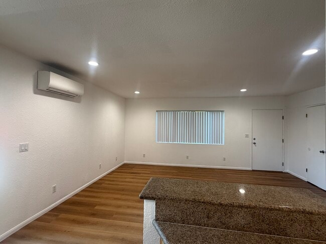 Photo - 2319 S Rimpau Blvd Unit 1