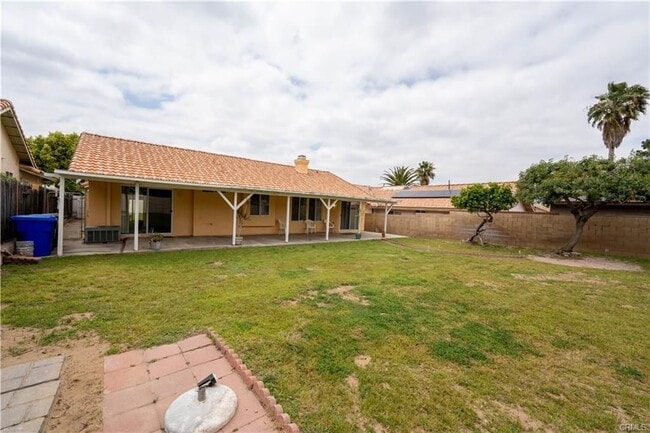 Photo - 443 S Tamarisk Ave