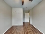 Photo - 1520 E L St House