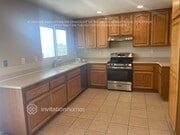 Photo - 895 W 59th St