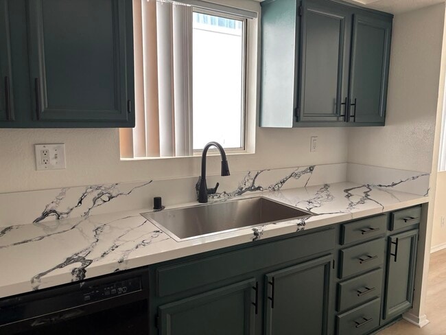 Photo - 550 E Providencia Ave Unit C