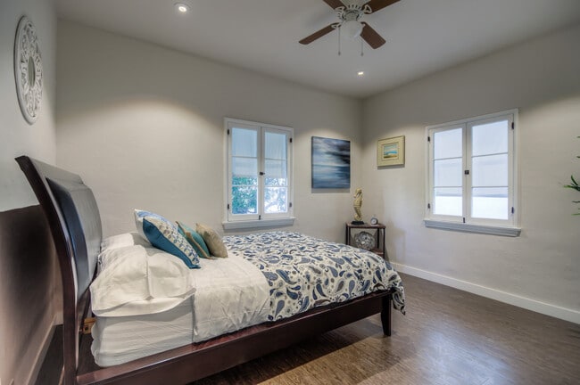 Photo - 210 S Arnaz Dr