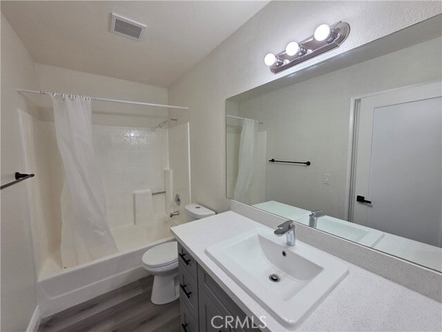 Photo - 44036 25th St W