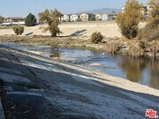 Photo - 2445 Harwood St