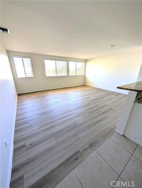 Photo - 17330 Chatsworth St Unit 9