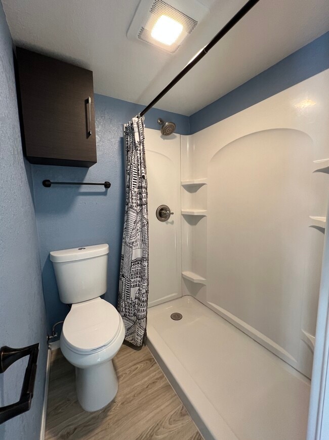 Bathroom - 1357 Ross St Unit Yellow