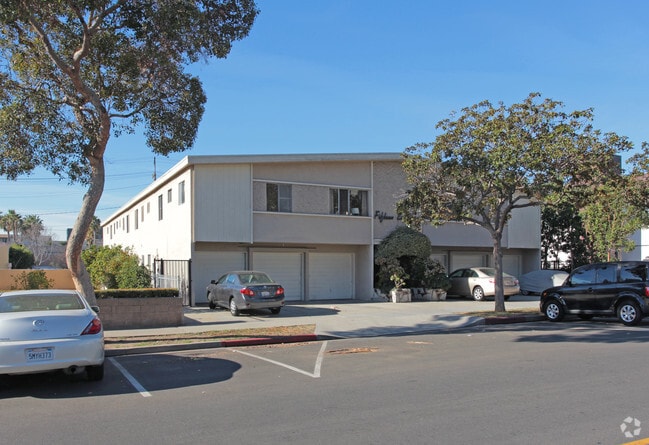 Building Photo - Bay Cities Apartments