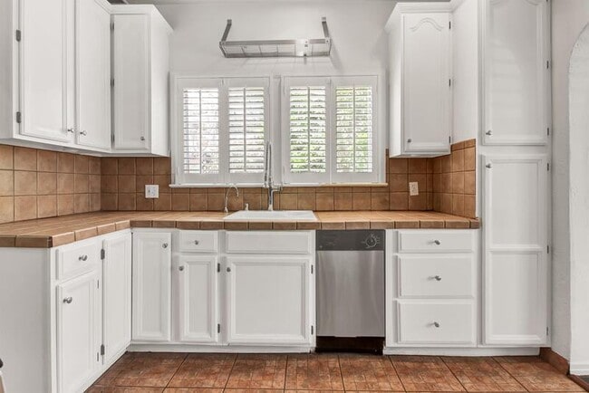 Photo - 123 N La Jolla Ave