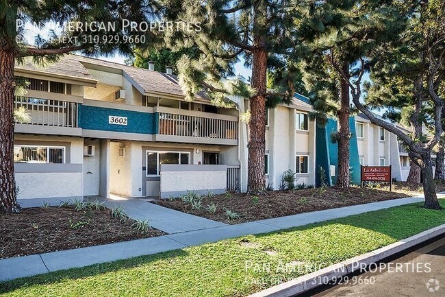 Building Photo - 3582 Green Ave Unit 12 Rental