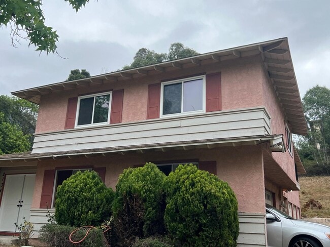 Building Photo - 2140 Via Robles