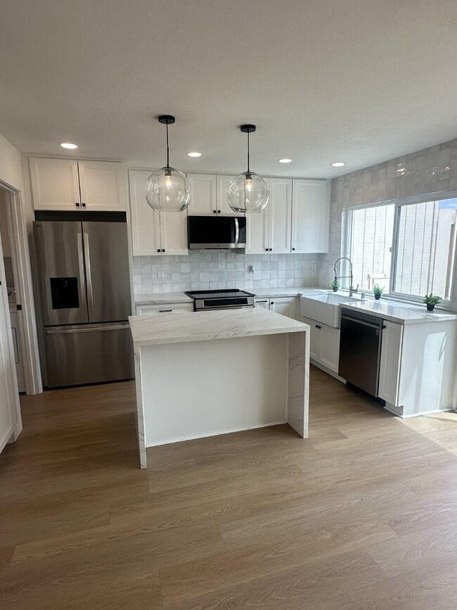 Photo - $3,990- 3 Bed / 2.5 Bath Renovated Townhome in Poway