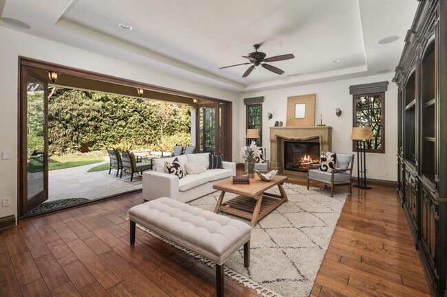 Photo - The Bluff's Coastal Living 3 bdrm Luxury Home