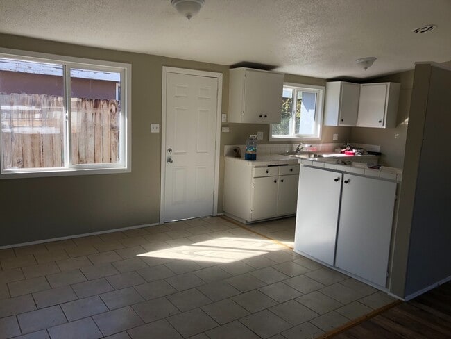 Photo - 3138 E Ave Q4