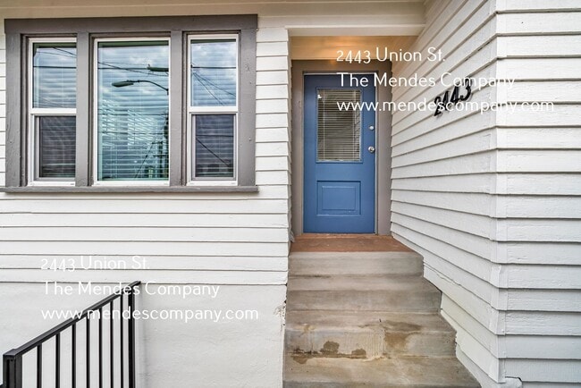 Photo - 2443 Union St