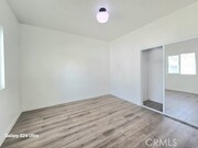 Photo - 1354 E 94th St Townhome