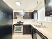Photo - 14540 Burbank Blvd