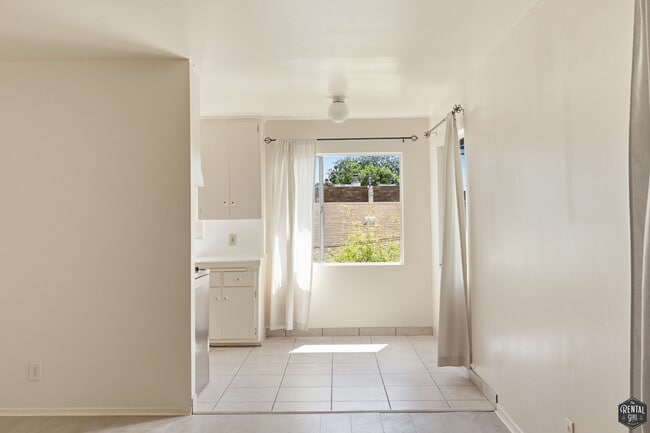 Photo - 3757 Glendon Ave Unit D