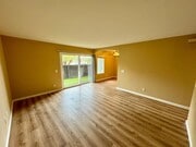 Photo - Great 2B/1BA Condo in Oceanside! Unit 102