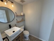 Photo - 980 Acorn Ln