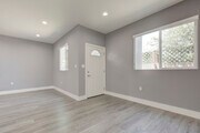 Photo - 6954 Jellico Ave