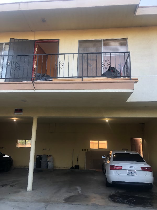 Photo - 504 W Hillsdale St