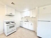 Photo - 579 Highland Dr Unit 05