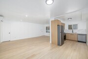 1BR, 1BA - 750SF - Living Room - 1236 N Ogden Dr