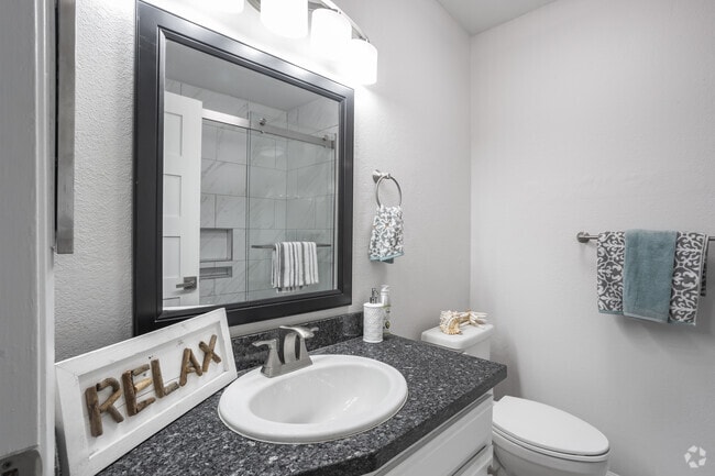 Photo - Tiara Apartments