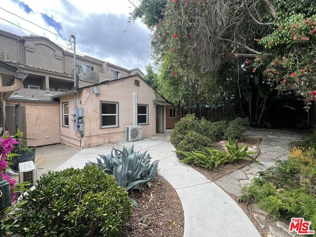 Photo - 2019 Cypress Ave.