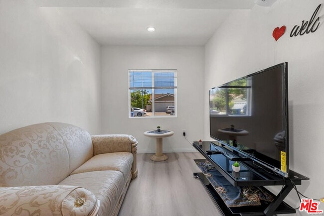 Photo - 7703 Baird Ave