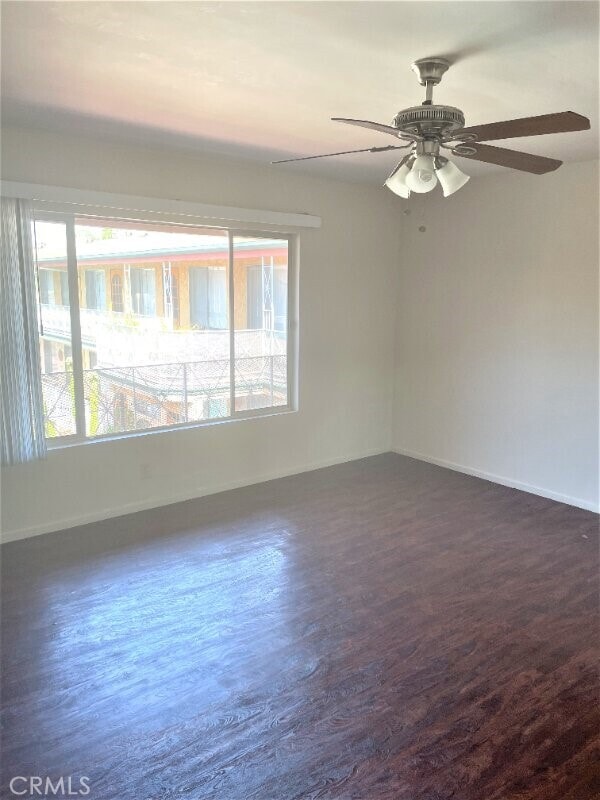 Photo - 2115 Placentia Ave Unit 39