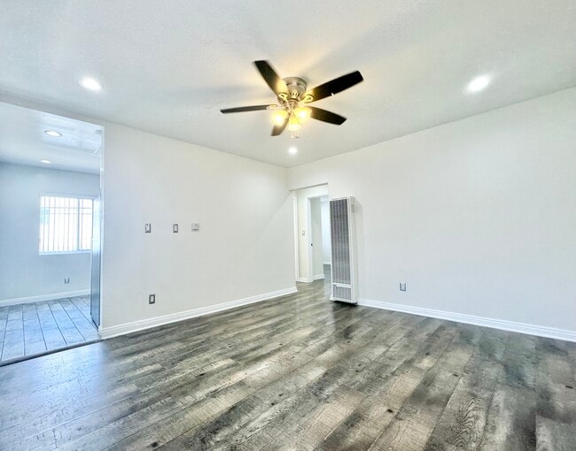 Photo - 4839 W 17th St Unit 6